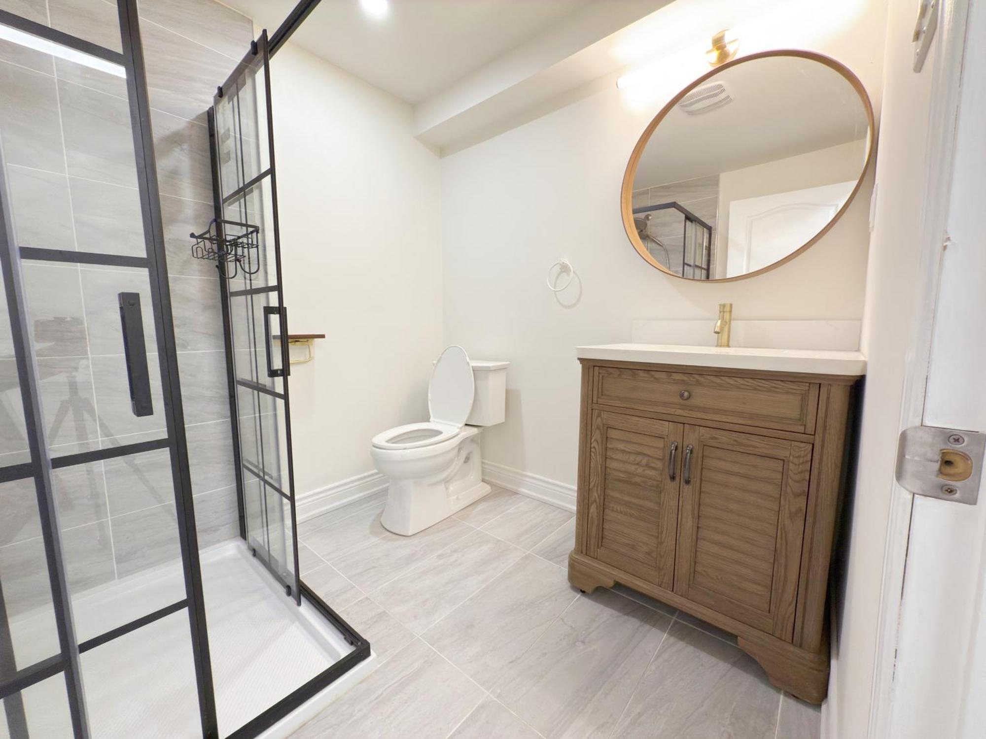 Cozy Room With Private Bath Near Don Mills Subway Toronto Exterior photo